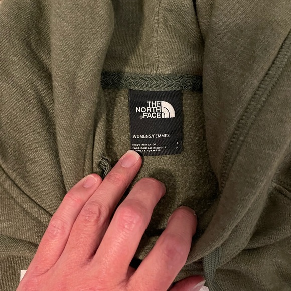 North Face hoodie - Picture 2 of 3